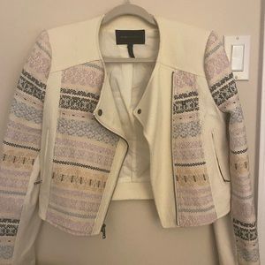 BCBG Maxaria beautifully print blazer crop Medium